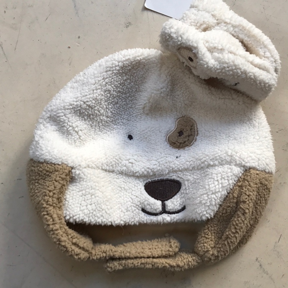 Doggy fleece hat and mittens set